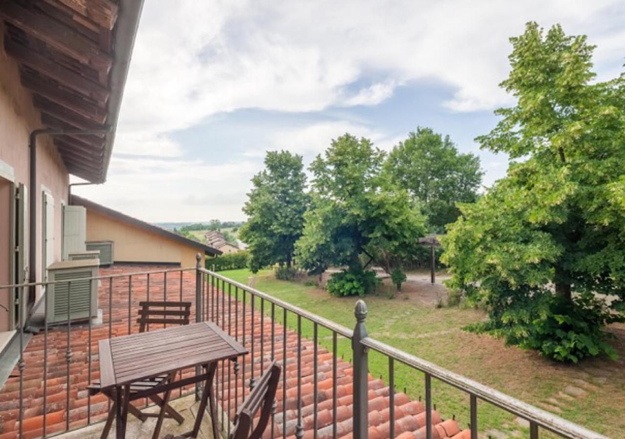Charming Loft Golf Club Barolo Lejlighed Novello Eksteriør billede
